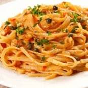 Linguine with Roasted Red Pepper Sauce