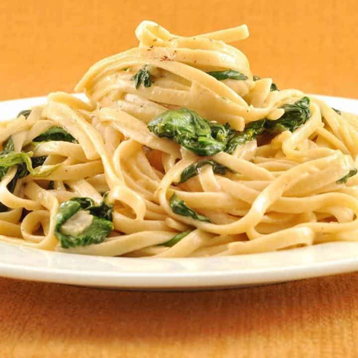 Linguine with Spinach and Mascarpone Cream-image
