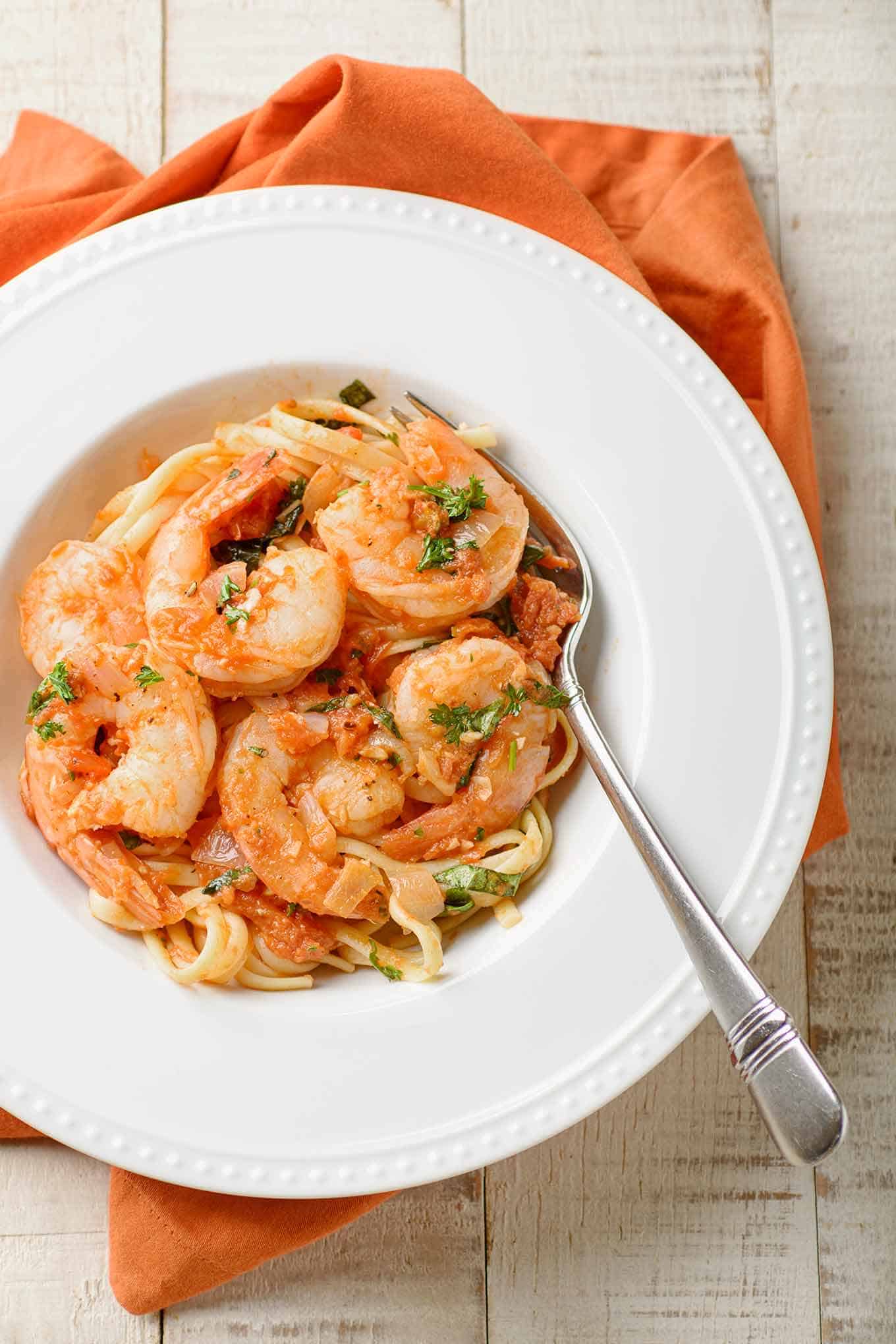 Shrimp fra Diavolo (Spicy Shrimp with Linguine)
