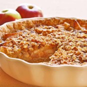 Sour Cream Apple Pie with Norwegian Gjetost