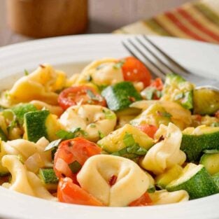 Tortellini with Spicy Zucchini and Tomatoes